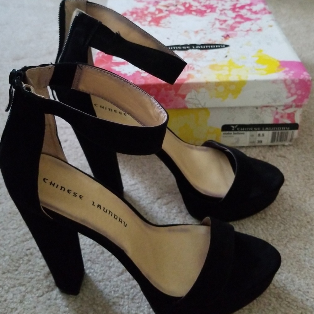 Chinese Laundry Make Believe Heels Size 8.5/9